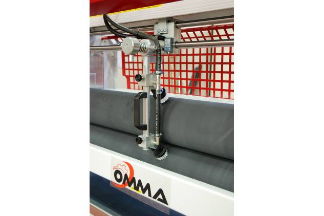 Omma-Incollatrice FSC-1